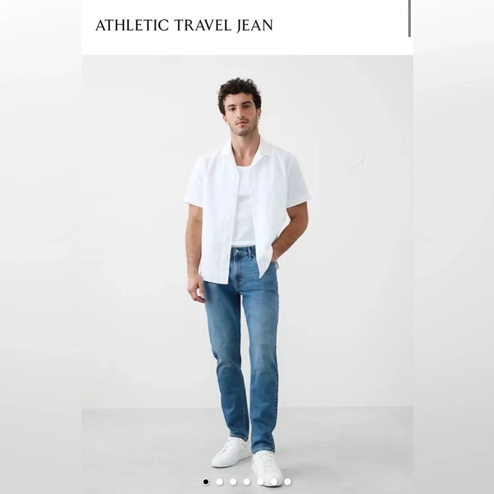 NWT Banana Republic Men’s Athletic Traveler Jeans 29x32 Vintage Blue Stretch
